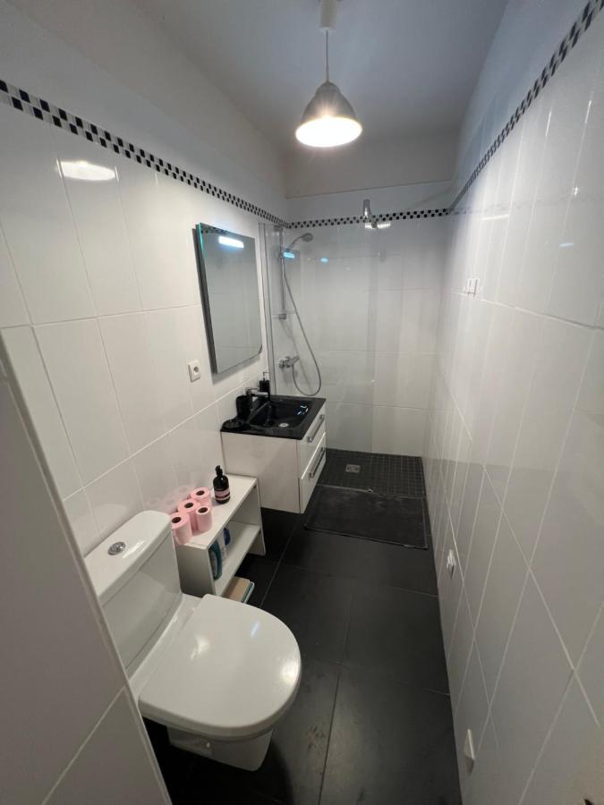 Sympathique Studio En Rez De Jardin Dans Residence Hyères Zewnętrze zdjęcie